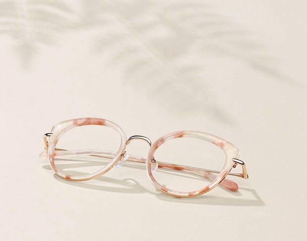 vælge Tilsvarende Derive Ny brille kollektion tager os tilbage til 70'ernes frie bohemeliv - Randers  Netavis